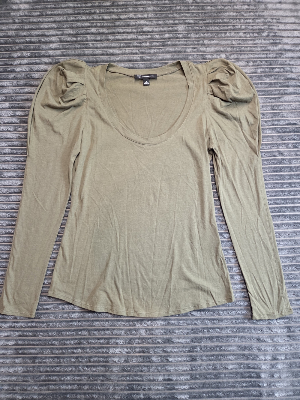 INC International Concepts Olive Scoop-Neck Puff Sleeve Long Sleeve Tee